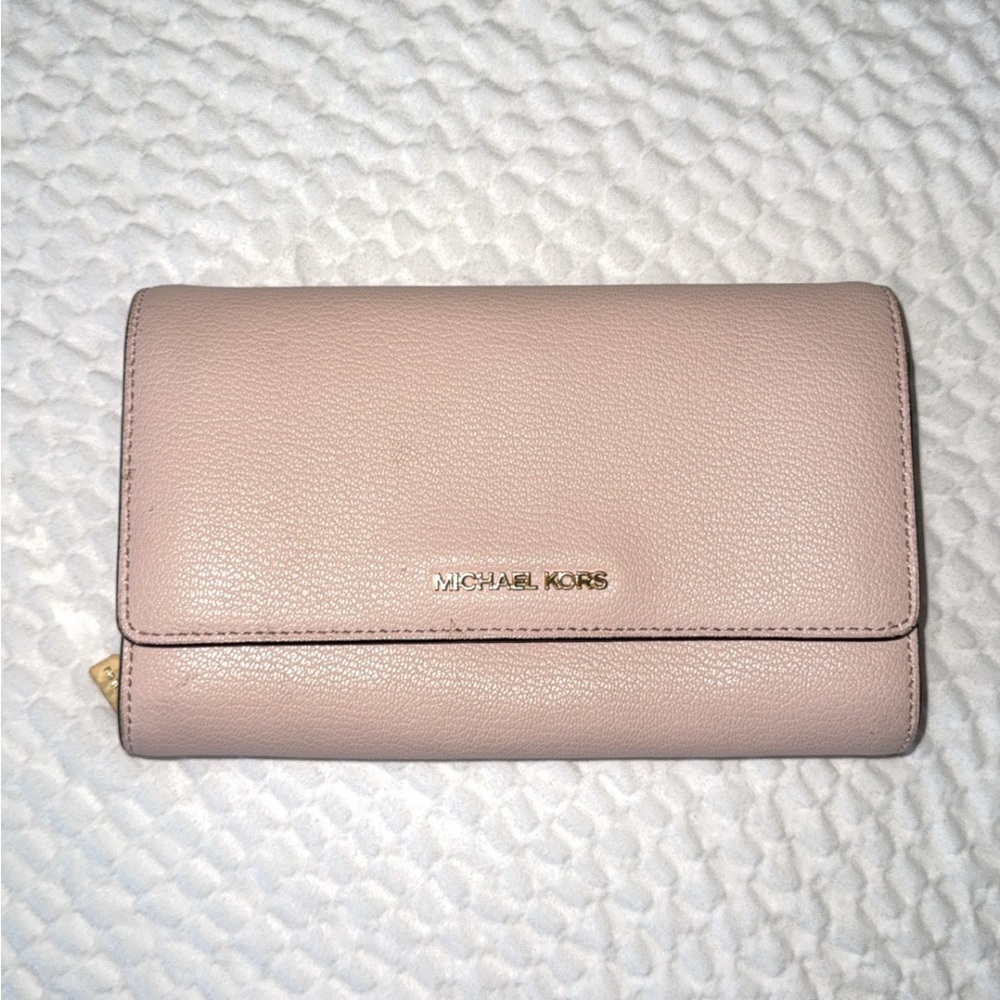 Michael Kors Light Pink Wallet with Gold Logo